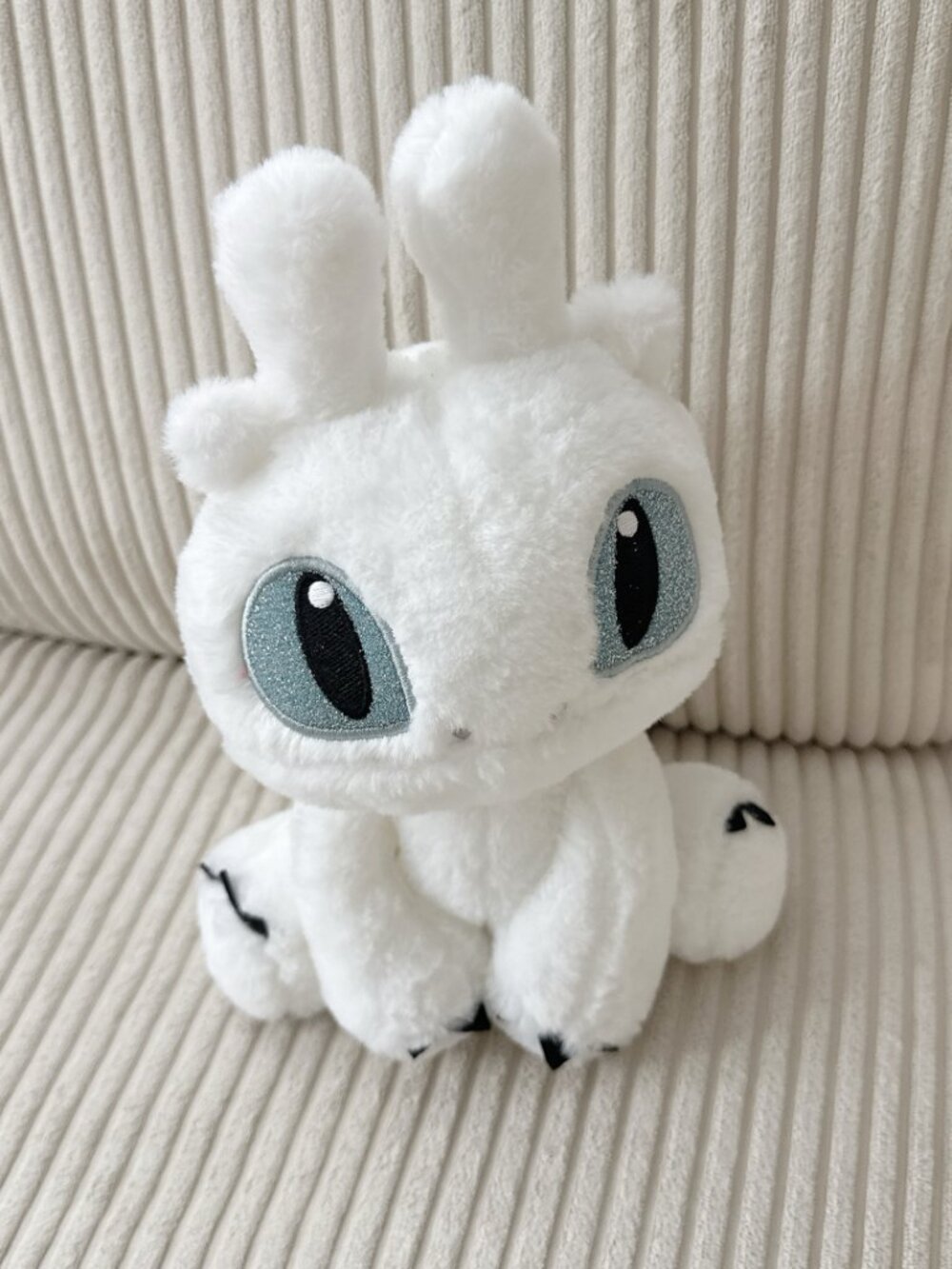 How to Train Your Dragon Light Fury White Dragon Plush Stuffed Animal 10"